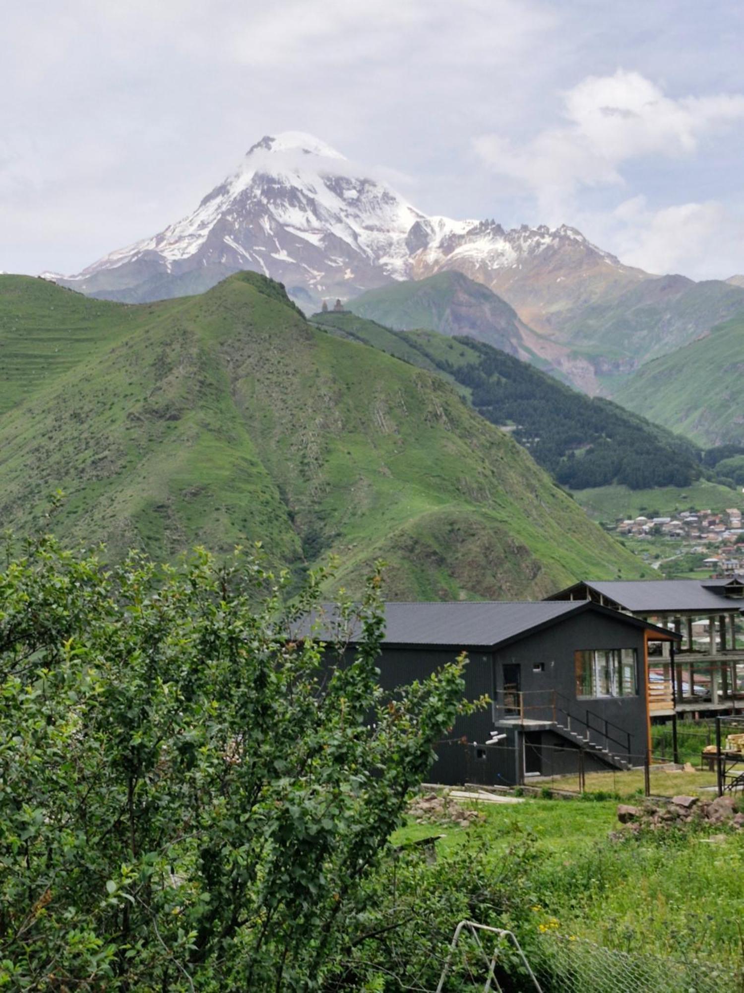 Maiko Guest House Kazbegi Eksteriør billede
